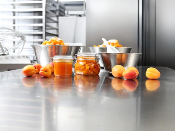 Comment nettoyer une cuisine en inox ?