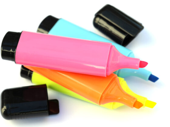 Ôter une tache de feutre fluo sur un vêtement