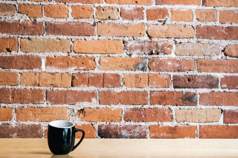 Comment nettoyer un mur extérieur en briques ?