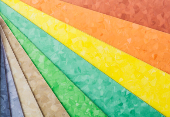 Comment nettoyer des traces de stylo sur du lino ?