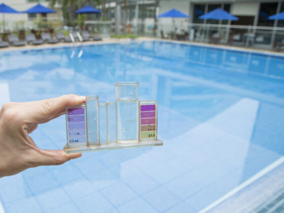 Comment faire augmenter le pH d'une piscine ?