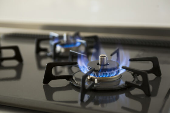 Comment parfaitement nettoyer des capuchons des brûleurs d'une gazinière