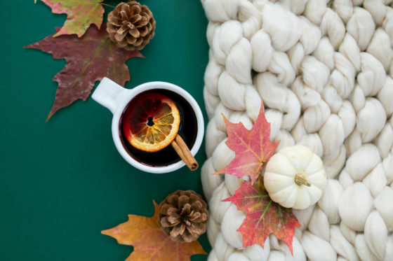 comment nettoyer une tache de vin rouge sur de la laine ?