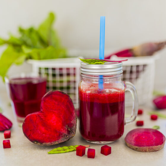 Comment faire disparaître une tache de betterave incrustée dans un tissu ?