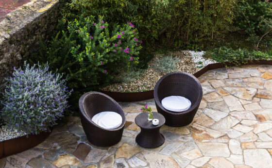 Comment nettoyer un balcon ou une terrasse en carrelage ?