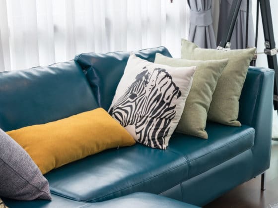 Comment retirer une tache de gras sur du similicuir ?