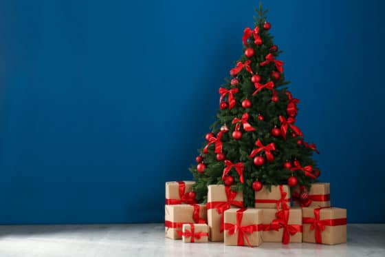 Comment enlever de la résine de sapin sur le sol ?