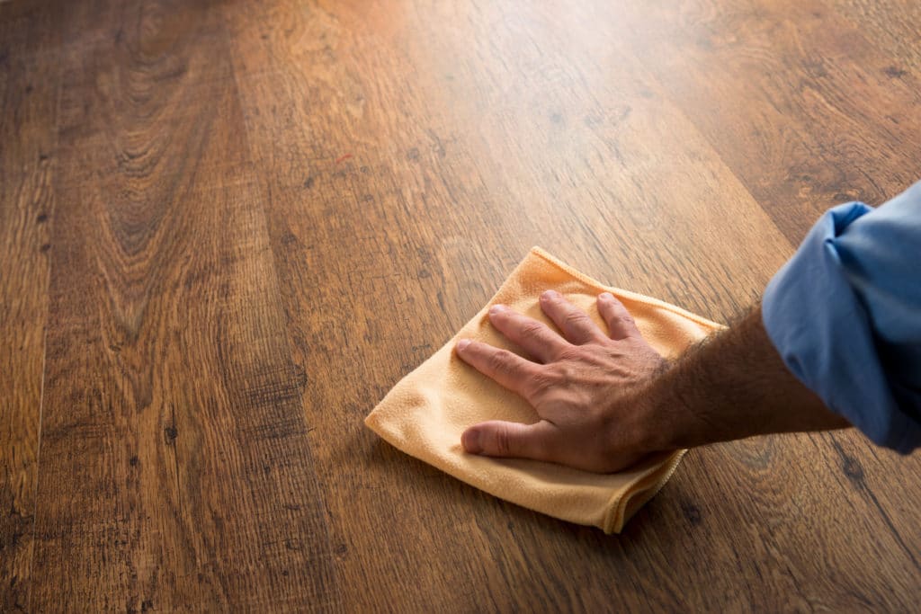 Enlever une odeur et des taches d