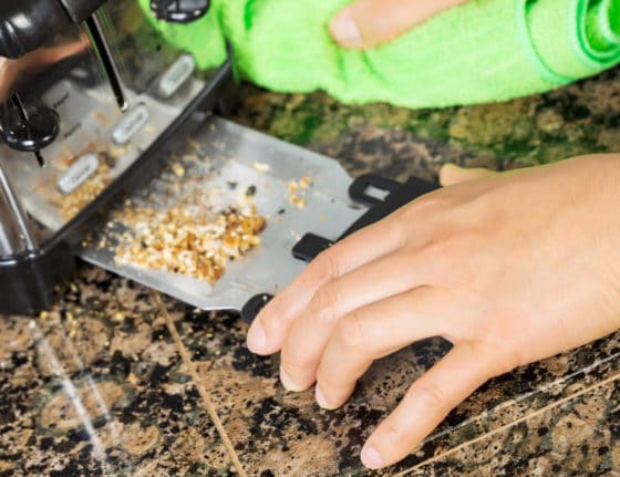 Comment nettoyer l'intérieur d’un grille-pain ?