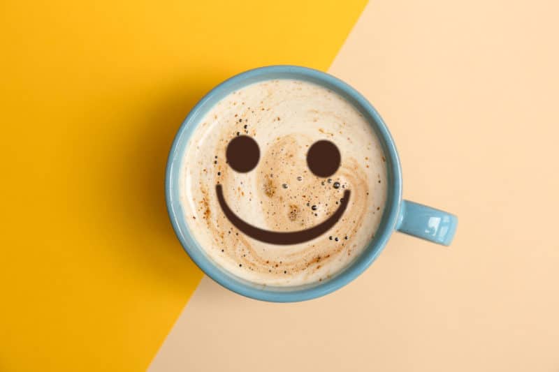 Comment nettoyer des taches de café sur du cuir blanc ?