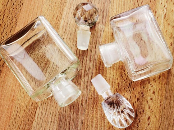 Comment faire partir une odeur de parfum dans un flacon ?