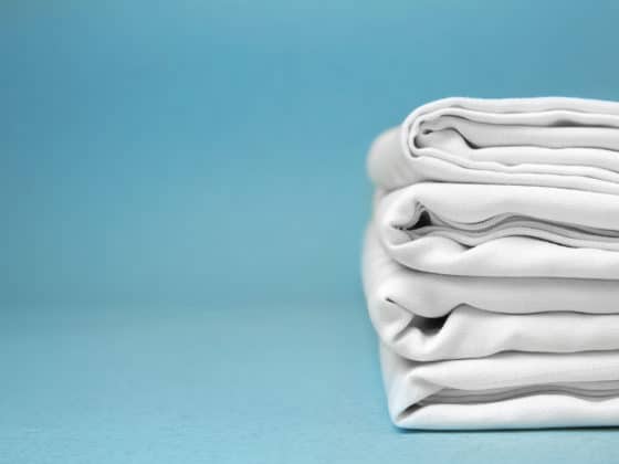 comment nettoyer une tache de sang ancienne sur un drap en coton ?