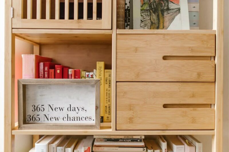 Meuble en bois clair
