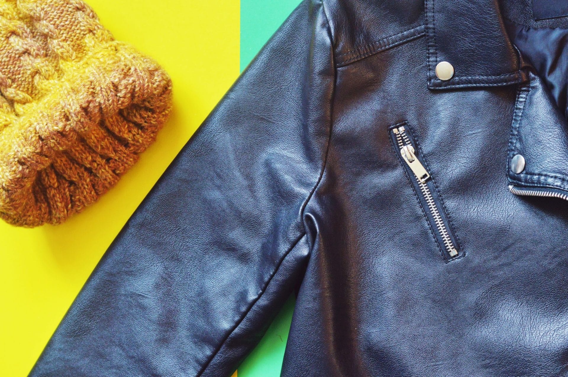 Comment Nettoyer Un Pantalon En Simili Cuir Comment nettoyer un blouson en simili cuir ? - Les Astucieux