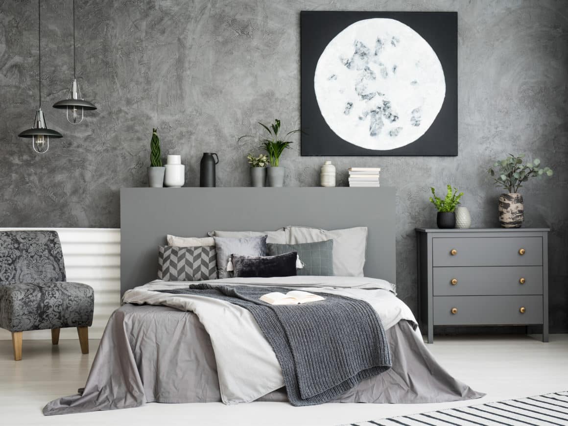 Comment enlever des taches de teinture pour cheveux sur un lavabo ou