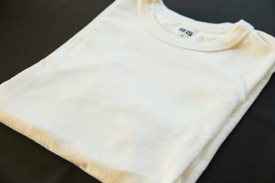 Image d'un tee-shirt en coton blanc