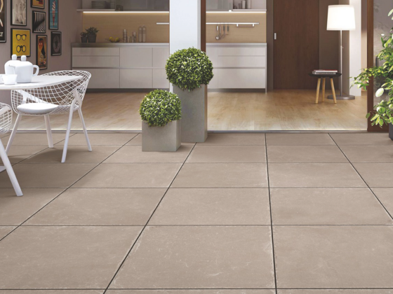 Image d'un sol de véranda en carrelage gris